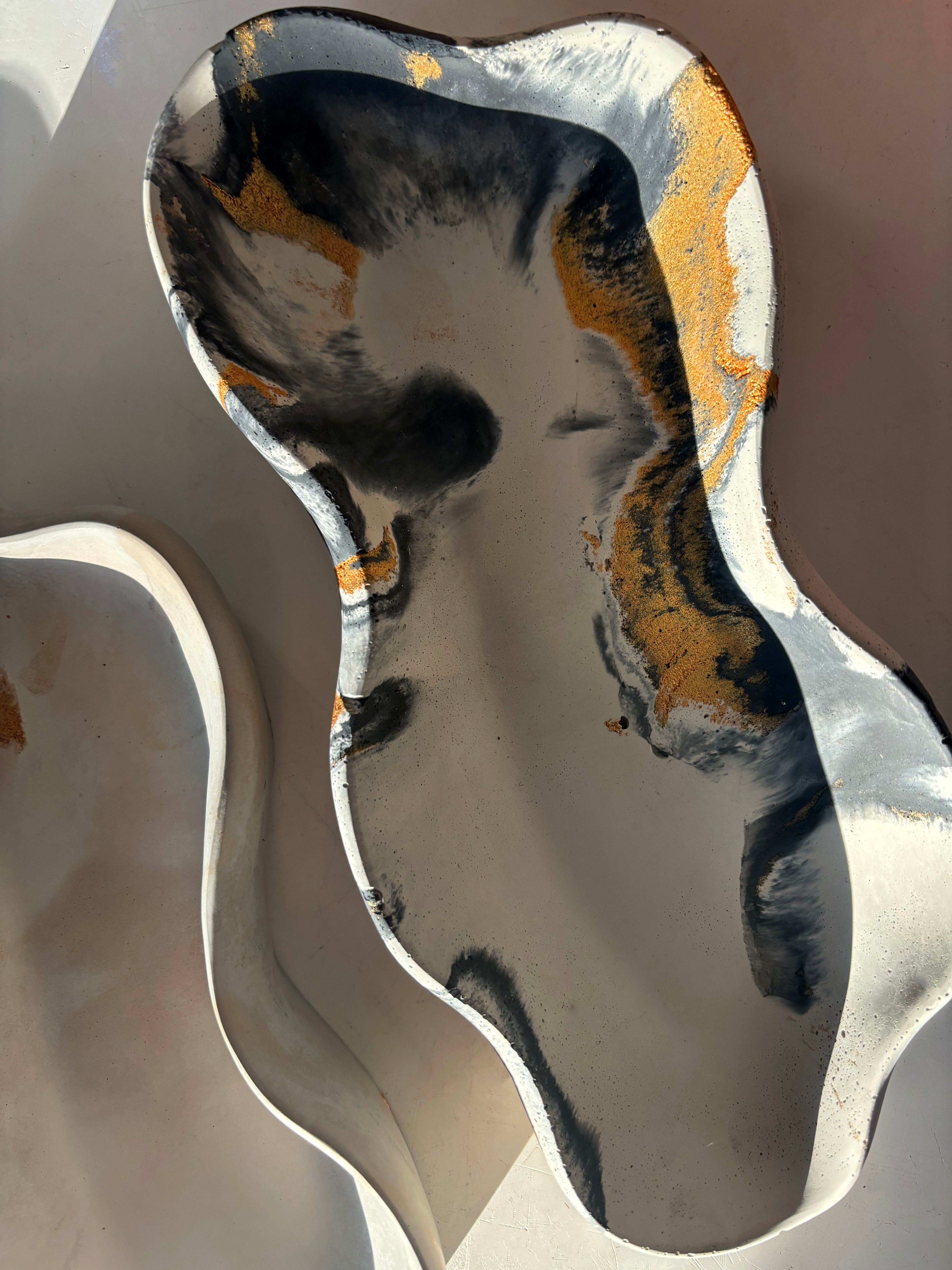 Curvy Bowl Vein Collection