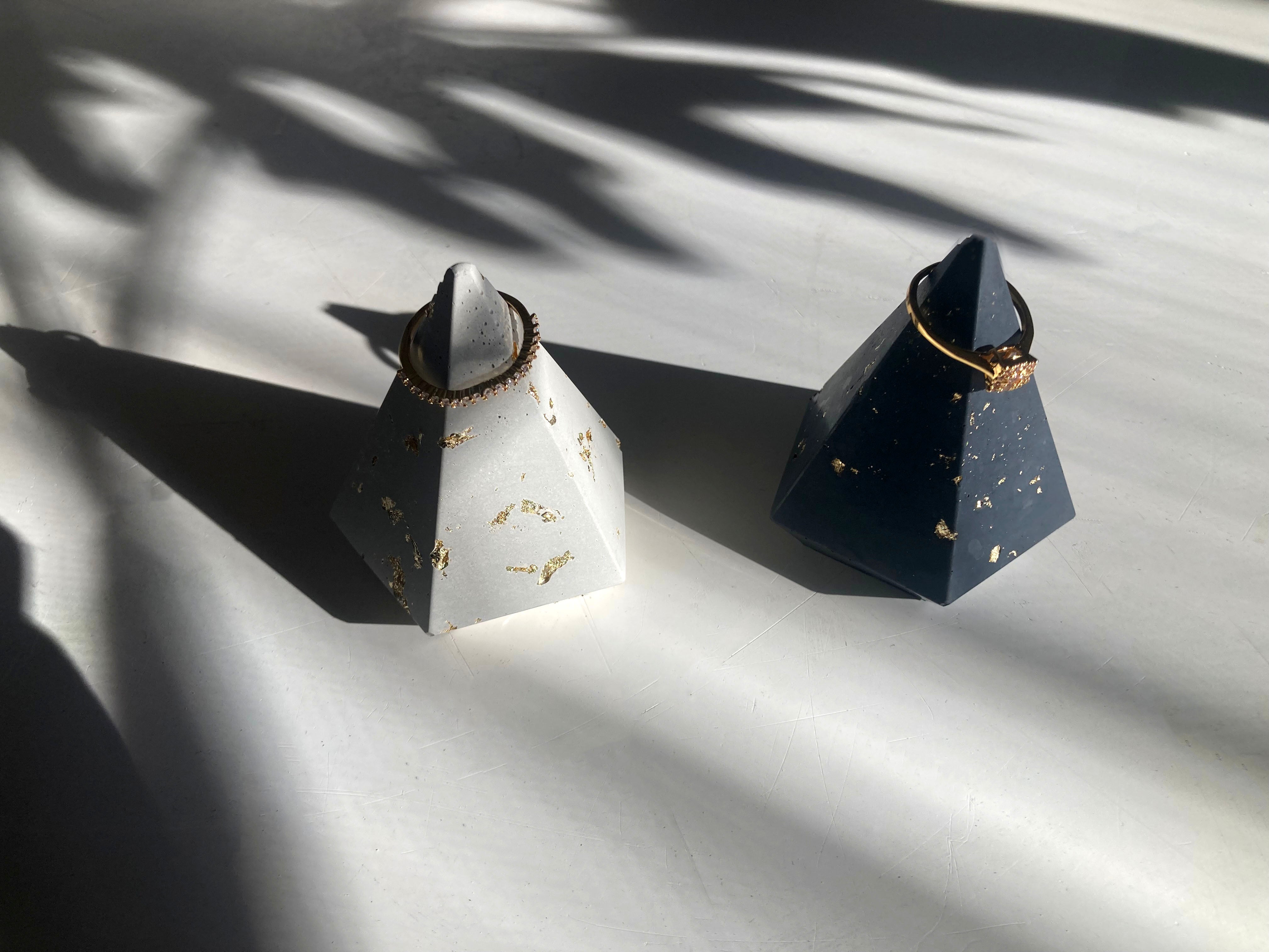 Small Mica Ring Cone