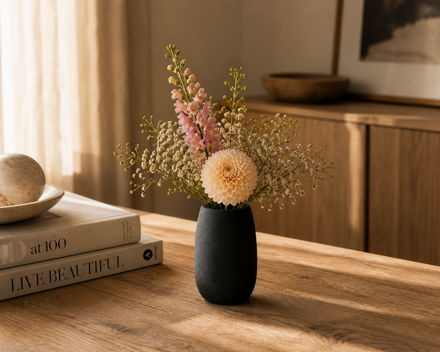 Medium Minimal Vase